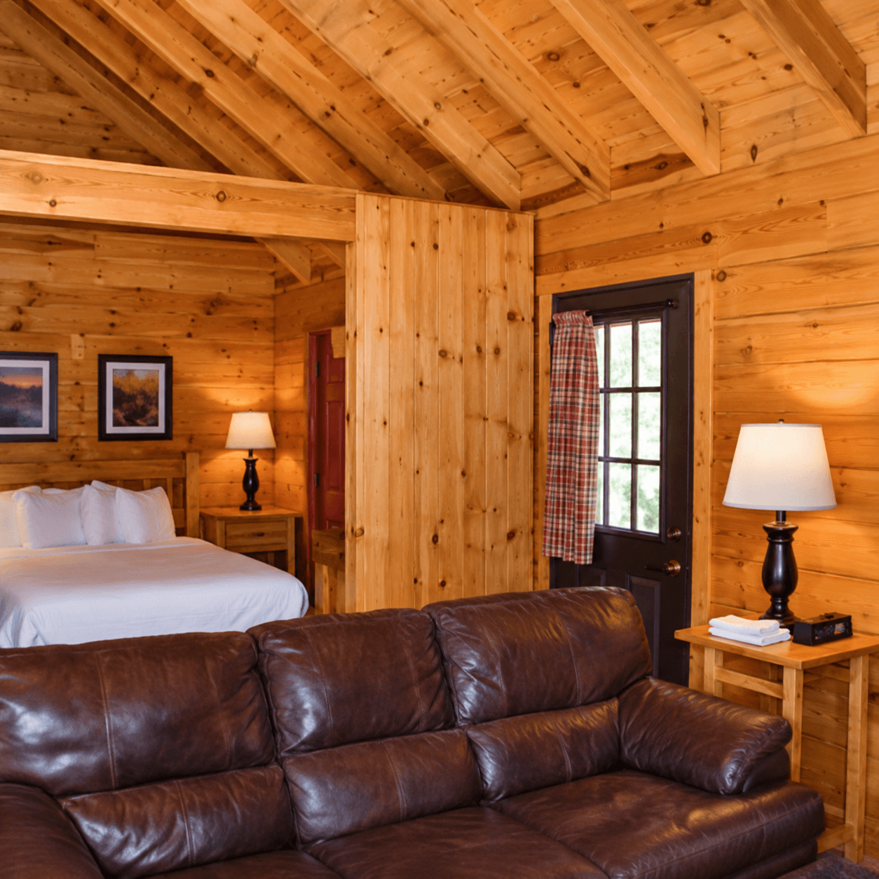 Cabin Image #5