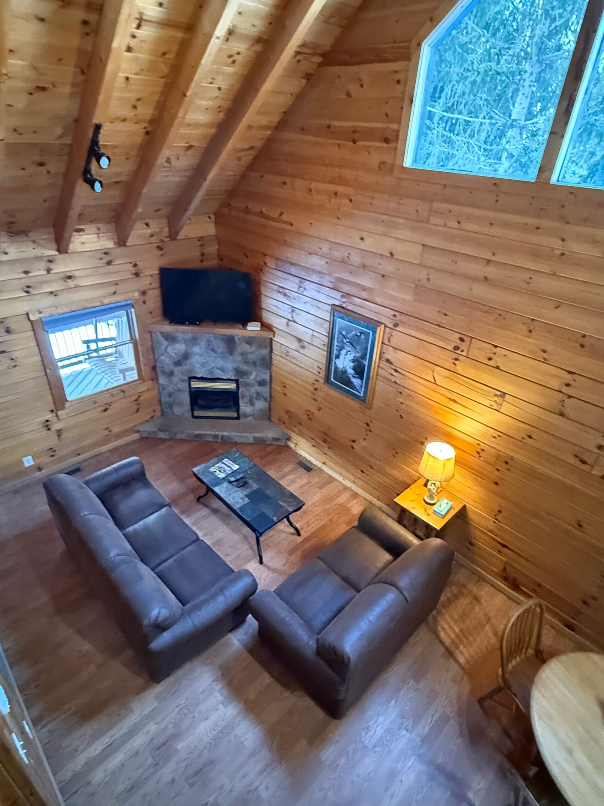 Cabin Image #6
