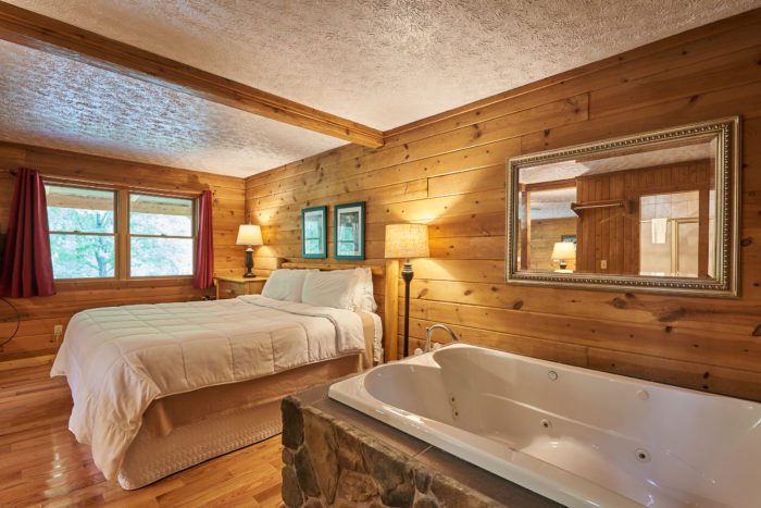 One bedroom cabin with jacuzzi tub.